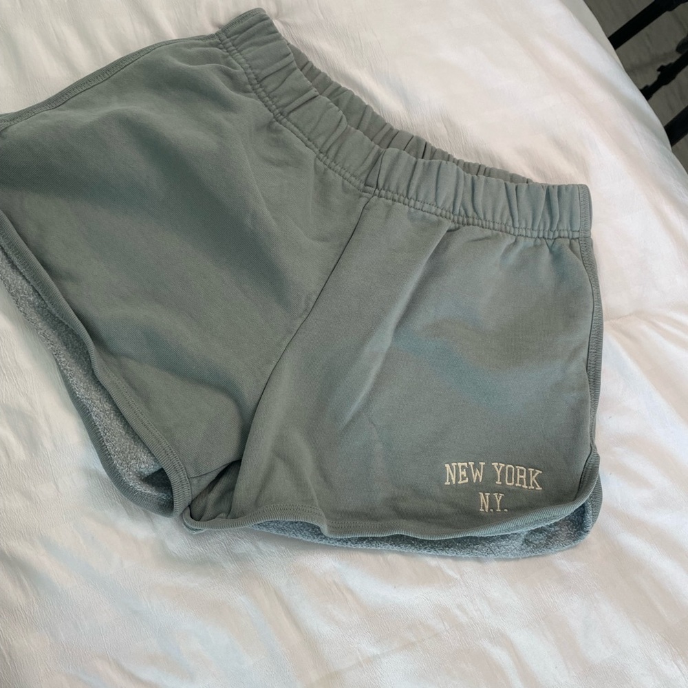 BRANDY MELLVILE N.Y. Lounge shorts🪽🎀